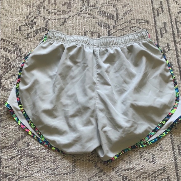 Nike shorts M - Picture 2 of 4